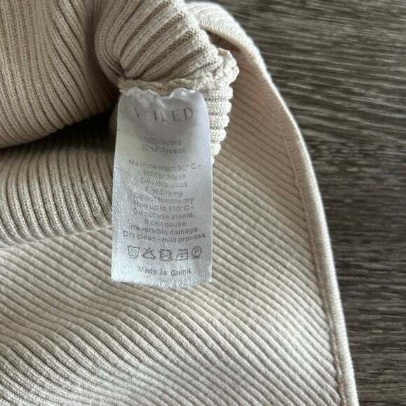 EUC Veiled New York Ribbed Knit Long Sleeve Bodysuit Beige Neutral | Size Medium - Picture 9 of 15
